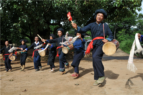 【纪检人·镜头】布朗族蜂桶鼓舞 - 临沧市纪委监委网站